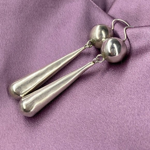 Vintage Sterling Silver Hollow Puff Ball & Teardrop Earrings Handmade - Picture 3 of 15